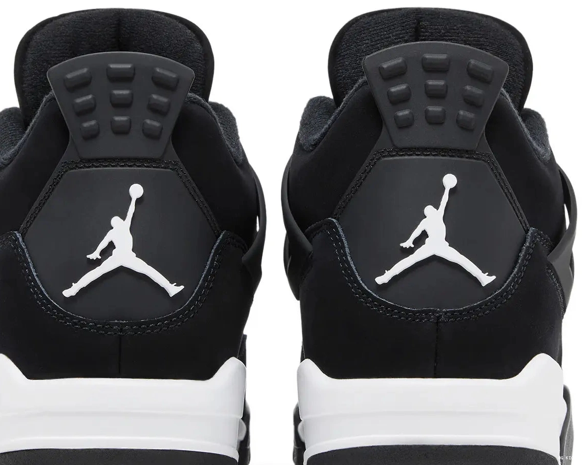 4 Retro White Jordan Thunder 0615